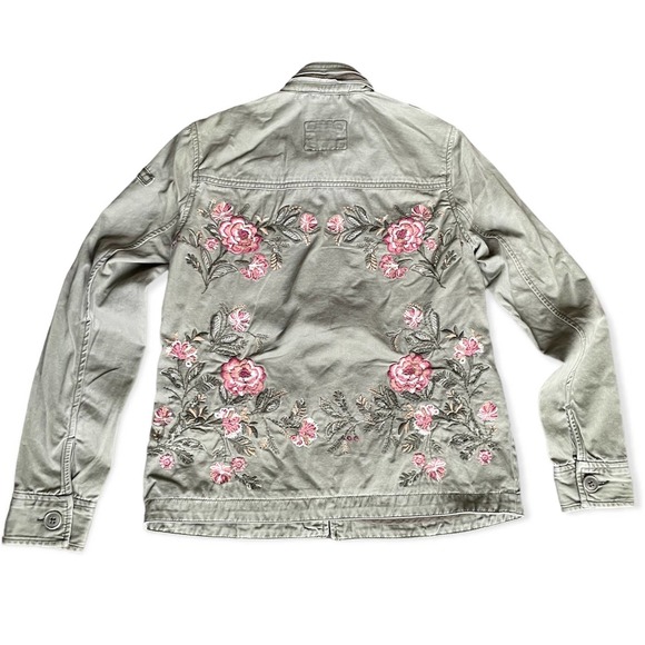 Abercrombie & Fitch Jackets & Blazers - Ambercrombie and Fitch Military Floral embroidered Bomber Green Zip Jacket XS